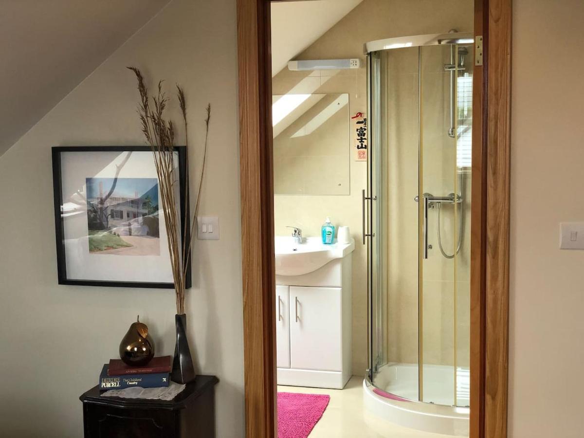 Connemara. 3 Bedroom, 8 Bed, Holiday Home Galway Exterior photo